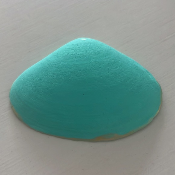 Coastal Hand Painted Sea Turtle Clam Shell Ring/ Paperclip Dish - Picture 2 of 2